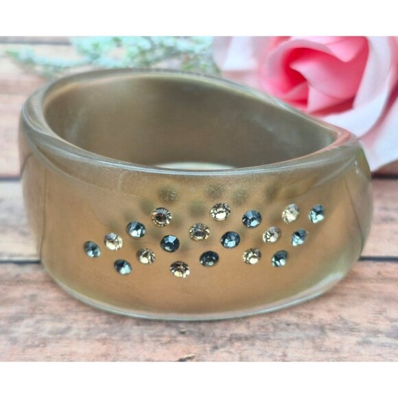 Vintage Asymmetrical Gold Brown Chunky Wide Lucite Bangle Bracelet Rhinestones - Picture 3 of 8
